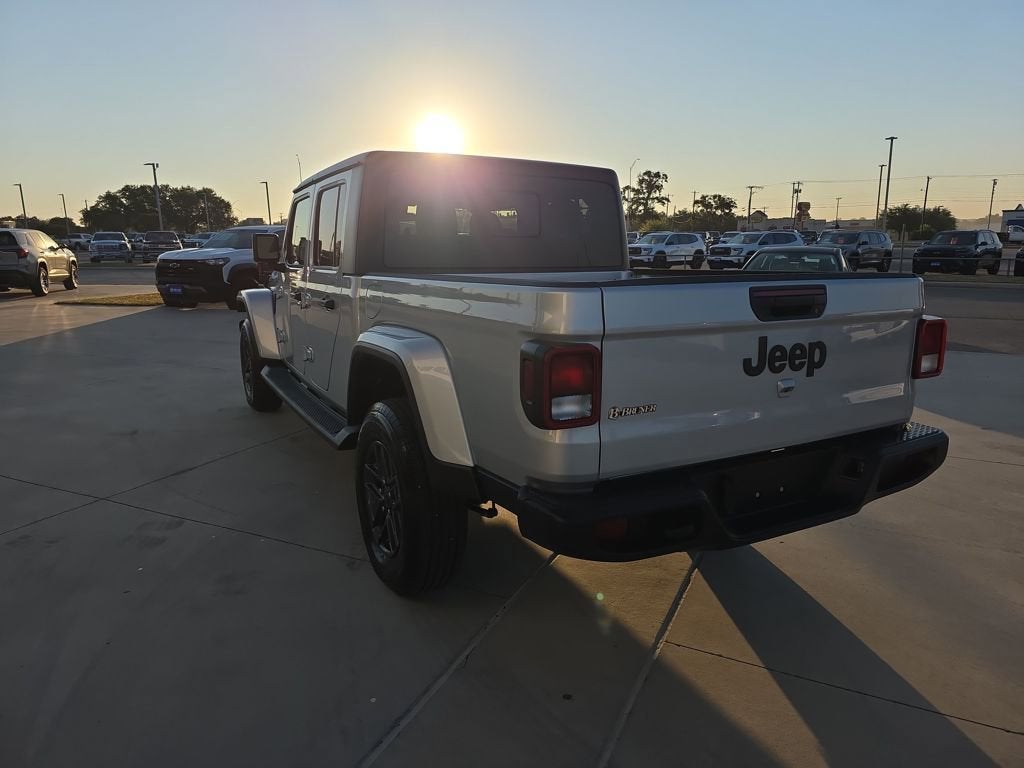 2024 Jeep Gladiator Sport S
