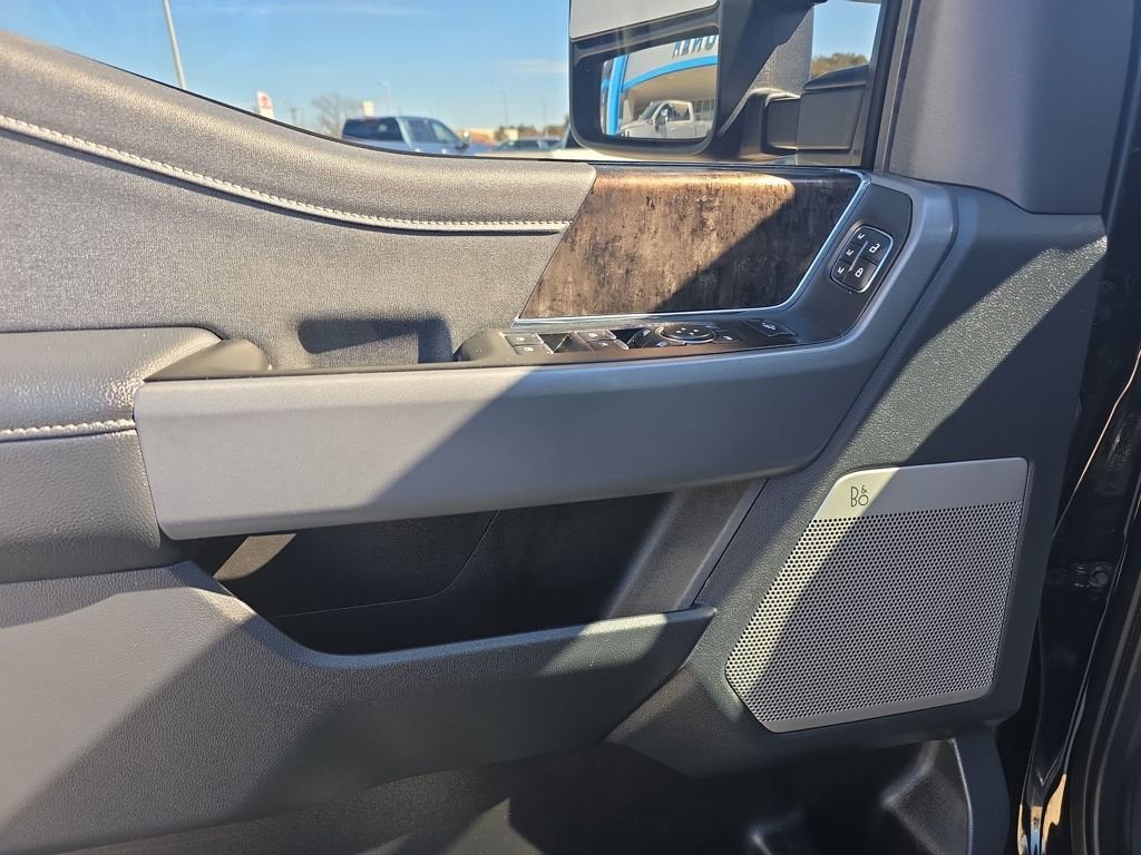 2023 Ford Super Duty F-250 SRW LARIAT