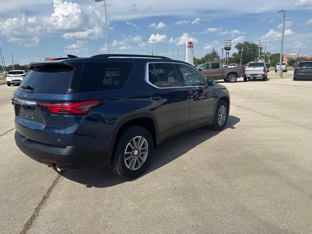 2022 Chevrolet Traverse LT Cloth