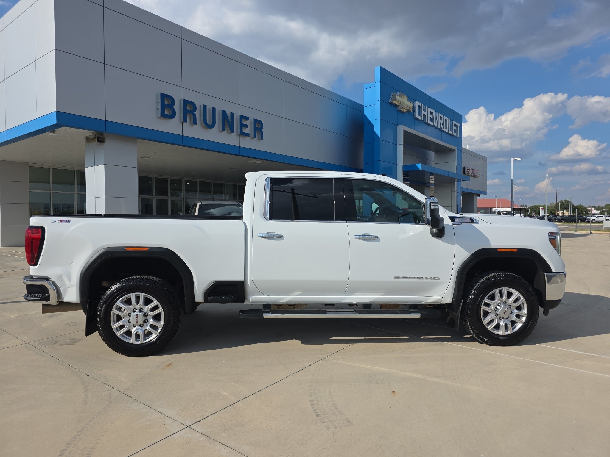 2021 GMC Sierra SLT