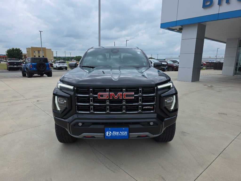 2023 GMC Canyon 4WD AT4