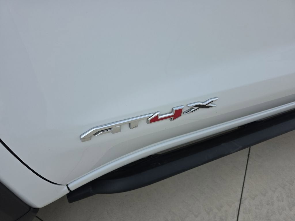 2023 GMC Sierra 1500 AT4X