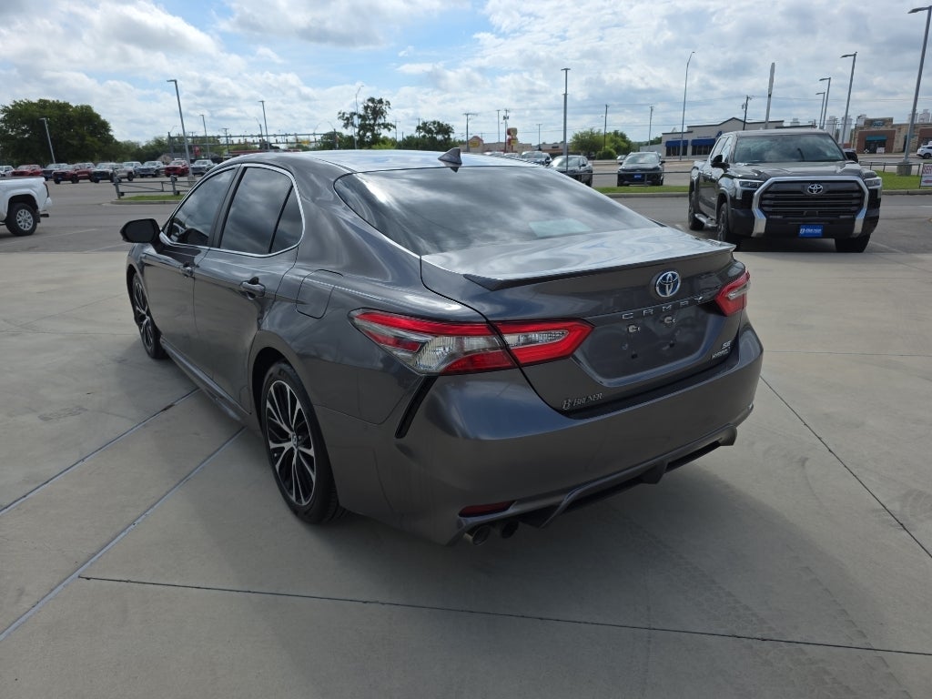2019 Toyota Camry Hybrid SE