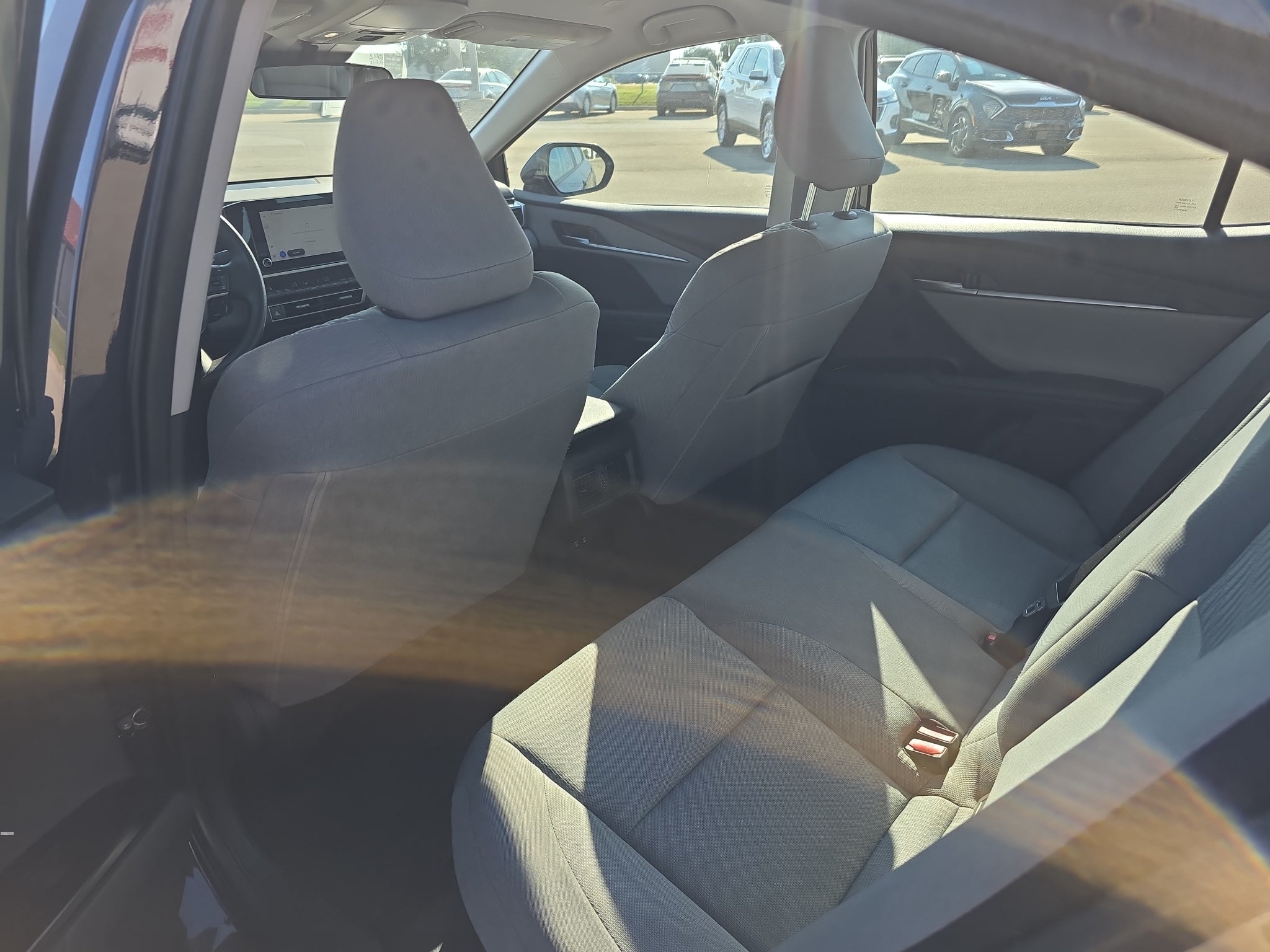 2025 Toyota Camry Hybrid LE