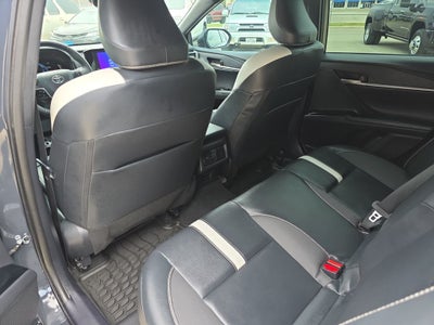 2025 Toyota Camry Hybrid SE