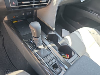 2026 Toyota Camry Hybrid SE