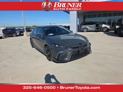 2026 Toyota Camry Hybrid SE