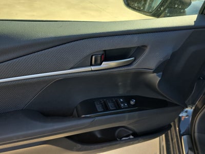 2026 Toyota Camry Hybrid SE