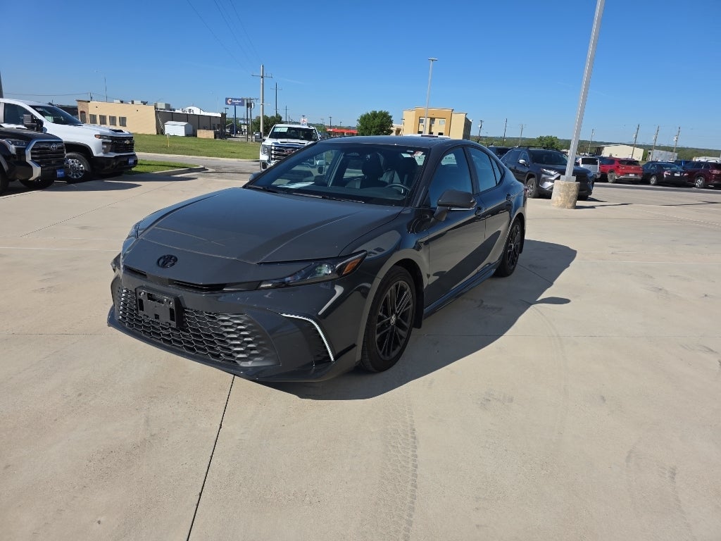 2026 Toyota Camry Hybrid SE