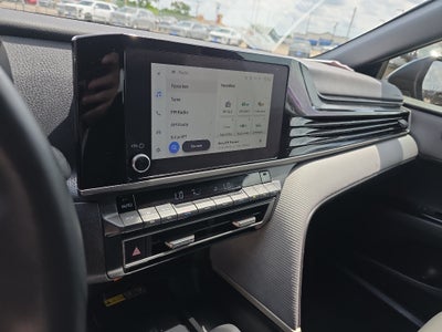 2025 Toyota Camry Hybrid SE