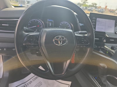 2024 Toyota Camry SE