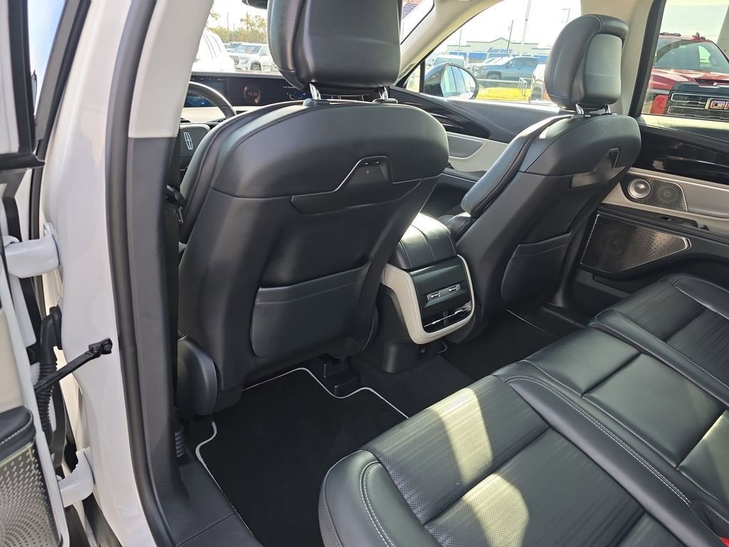 2025 Lincoln Nautilus Reserve