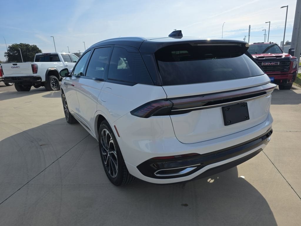 2025 Lincoln Nautilus Reserve