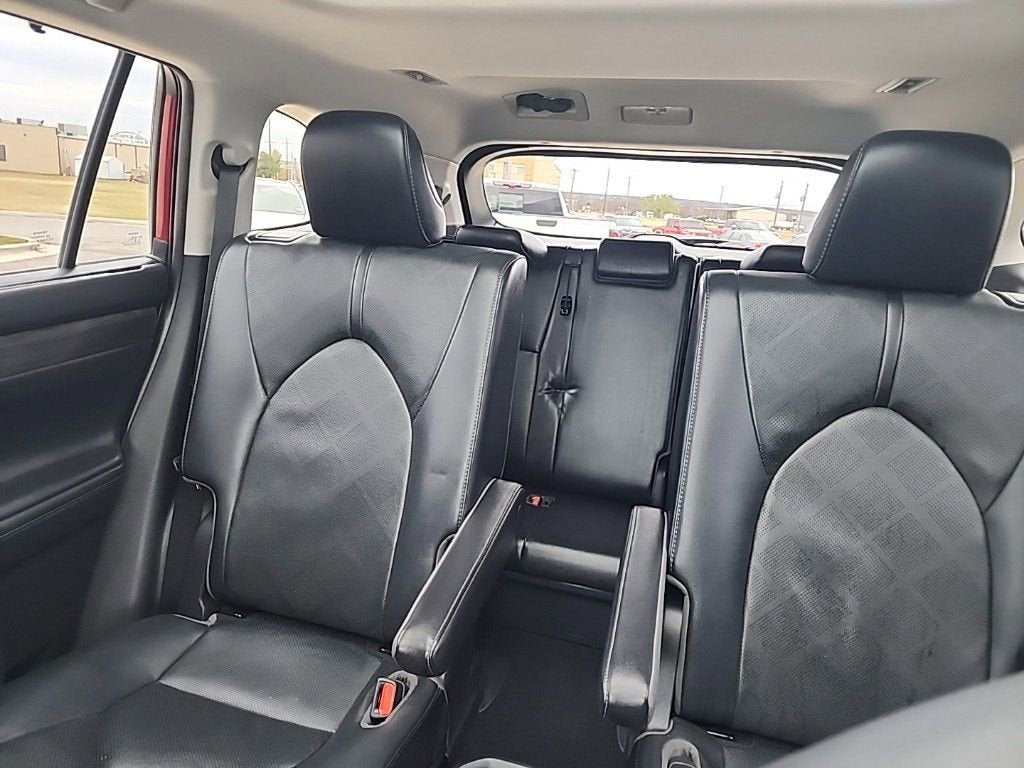 2021 Toyota Highlander Hybrid Platinum