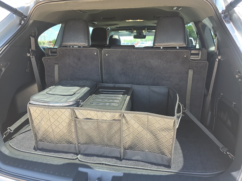 2024 Toyota Highlander Base