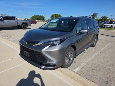 2026 Toyota Sienna XLE