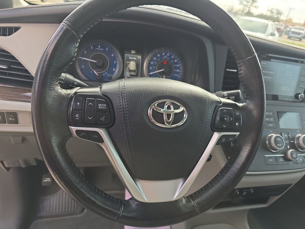 2020 Toyota Sienna Base