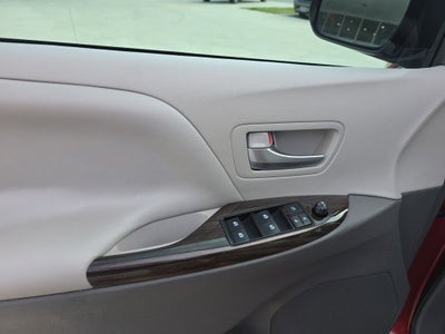 2020 Toyota Sienna Base
