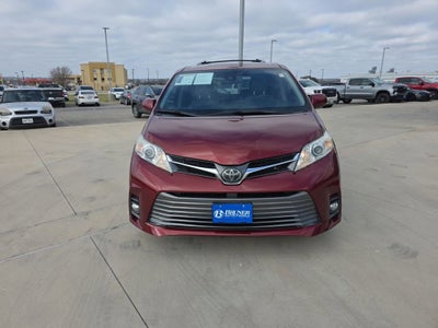 2020 Toyota Sienna Base