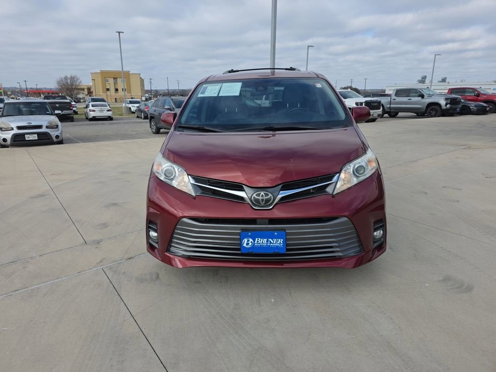 2020 Toyota Sienna Base