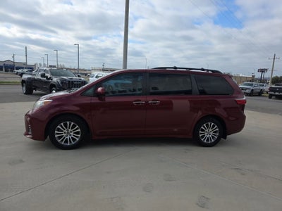 2020 Toyota Sienna Base