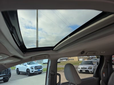 2020 Toyota Sienna Base