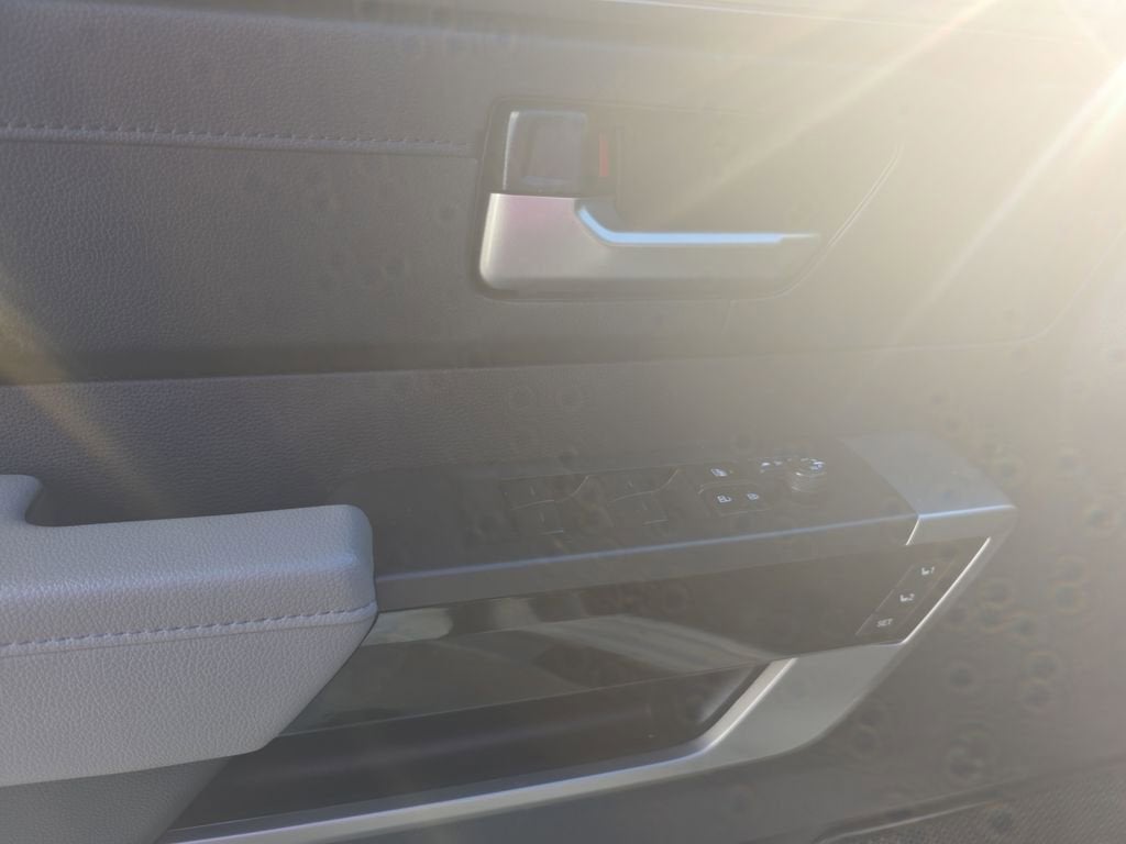 2023 Toyota Tundra 4WD Limited Hybrid