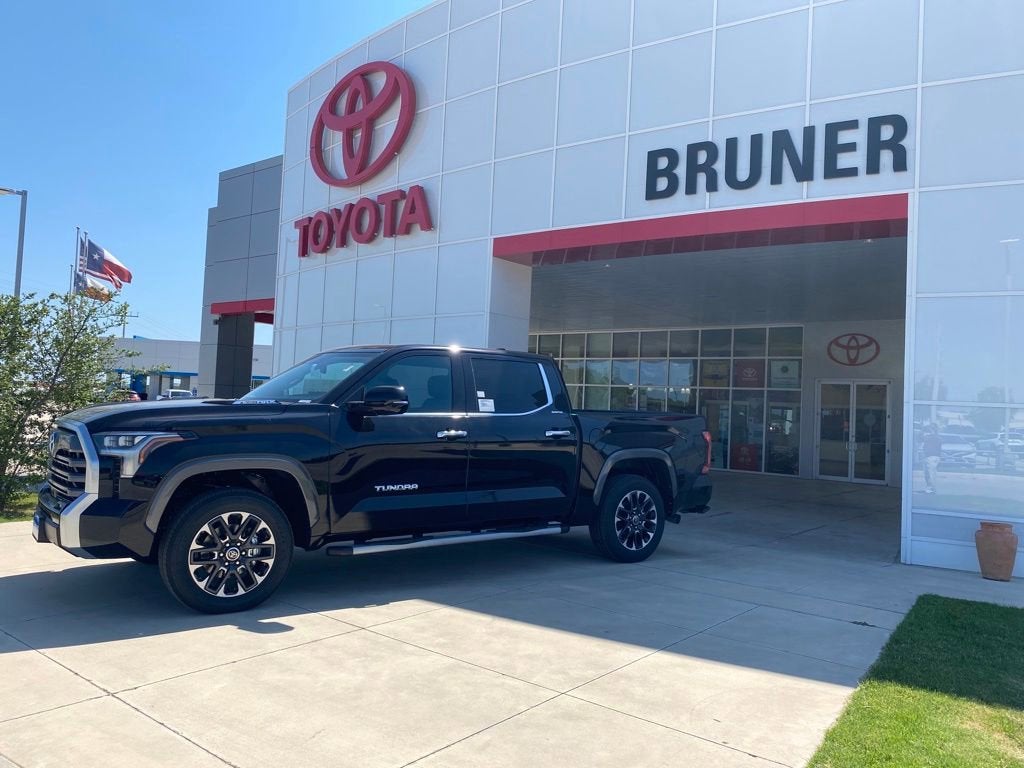 2023 Toyota Tundra 4WD Limited Hybrid