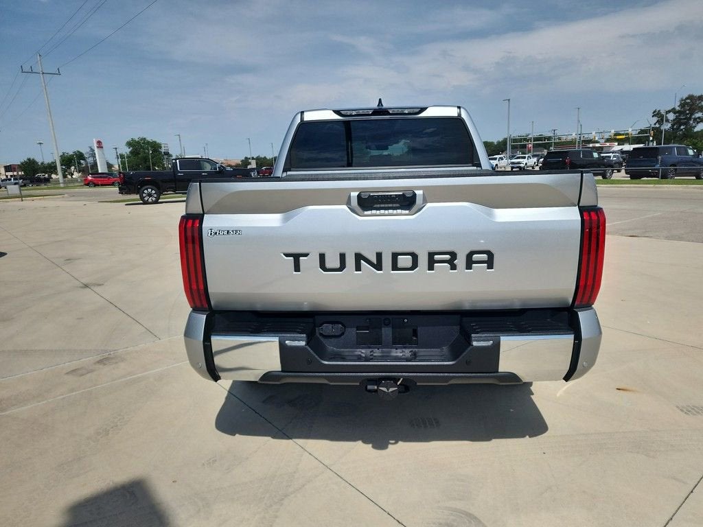 2022 Toyota Tundra 2WD SR5