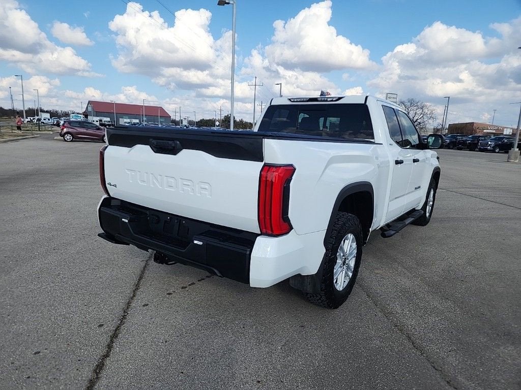 2022 Toyota Tundra 4WD SR5