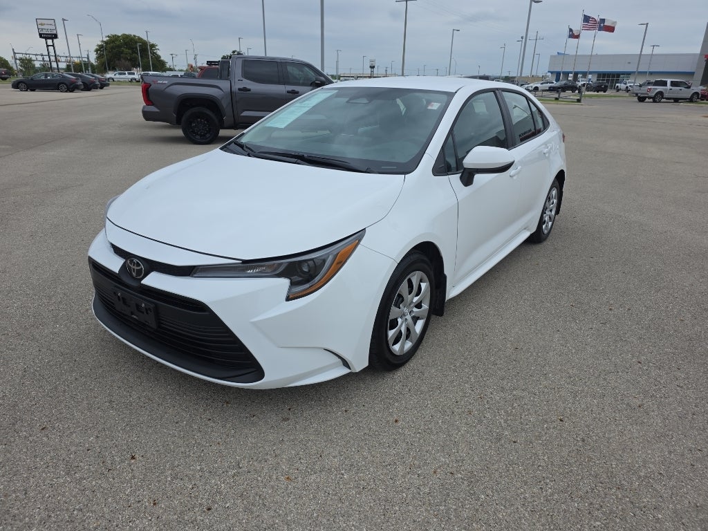 2026 Toyota Corolla LE