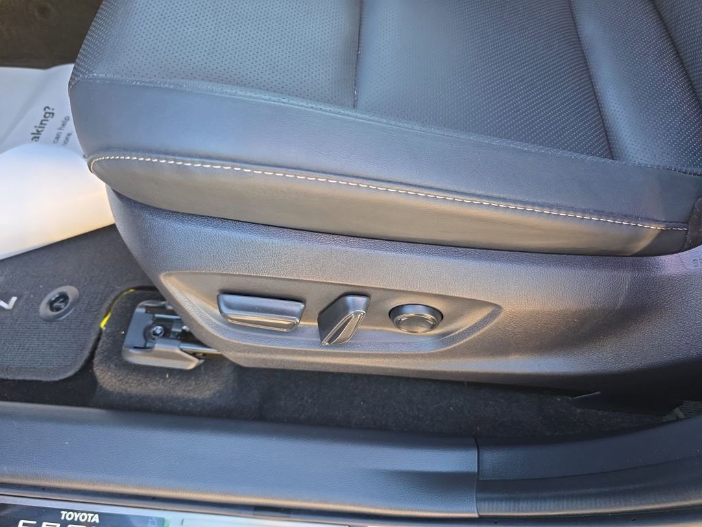 2024 Toyota Crown Platinum