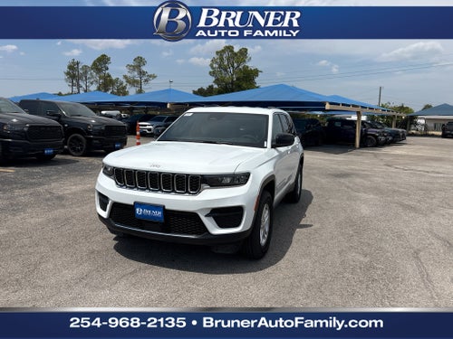 2025 Jeep Grand Cherokee GRAND CHEROKEE LAREDO 4X4