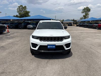 2025 Jeep Grand Cherokee GRAND CHEROKEE LAREDO 4X4