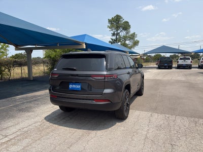 2026 Jeep Grand Cherokee GRAND CHEROKEE LAREDO ALTITUDE 4X4