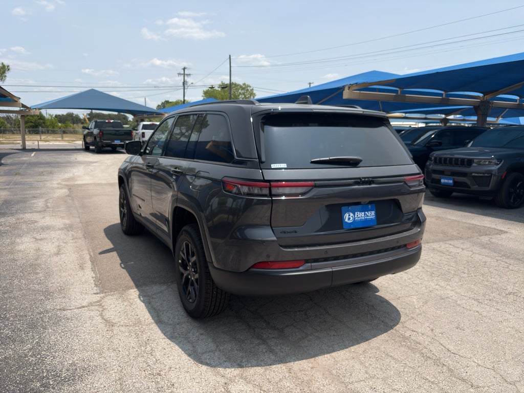 2026 Jeep Grand Cherokee GRAND CHEROKEE LAREDO ALTITUDE 4X4