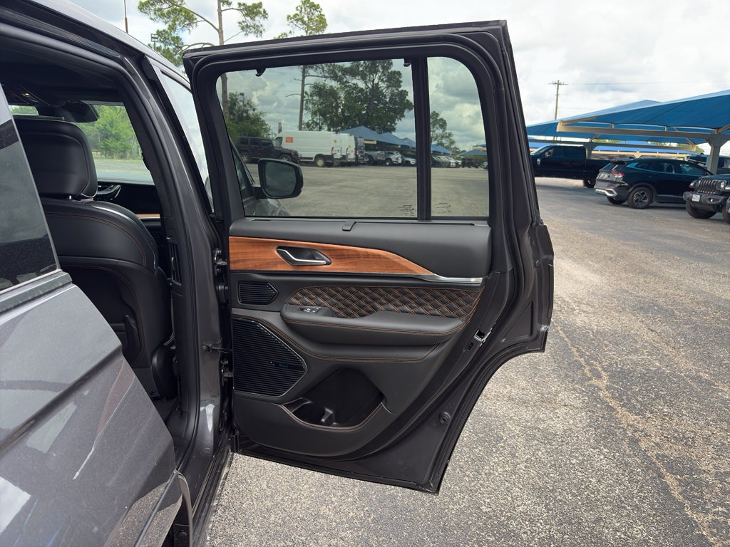 2026 Jeep Grand Cherokee GRAND CHEROKEE SUMMIT 4X4