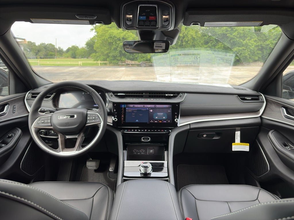 2026 Jeep Grand Cherokee GRAND CHEROKEE L LIMITED 4X2