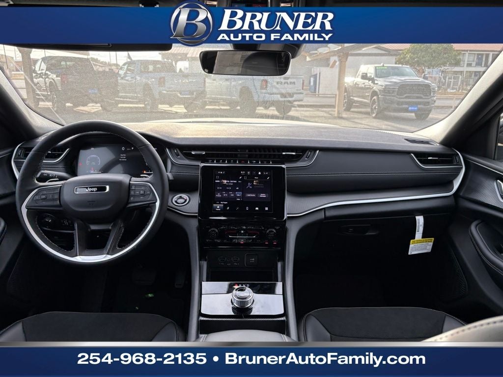 2025 Jeep Grand Cherokee GRAND CHEROKEE L ALTITUDE X 4X4