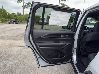 2026 Jeep Grand Cherokee GRAND CHEROKEE L LAREDO 4X4
