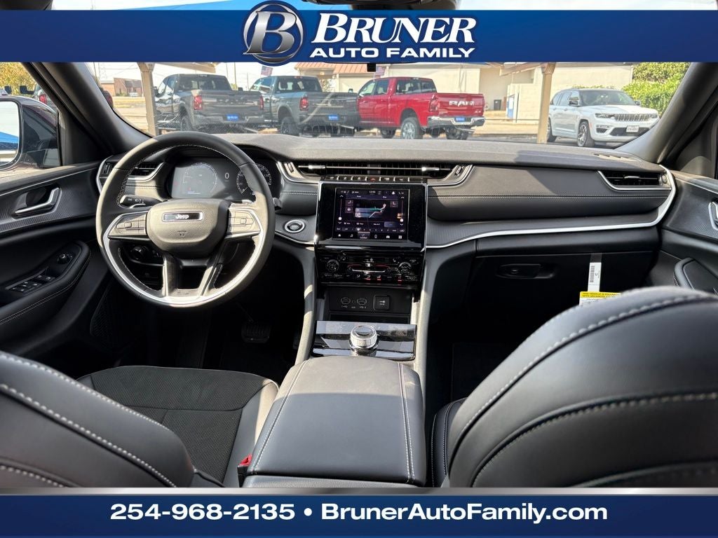 2025 Jeep Grand Cherokee GRAND CHEROKEE L ALTITUDE X 4X4