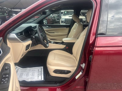 2025 Jeep Grand Cherokee L Limited 4x4