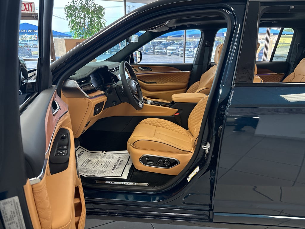 2026 Jeep Grand Cherokee GRAND CHEROKEE L SUMMIT 4X4
