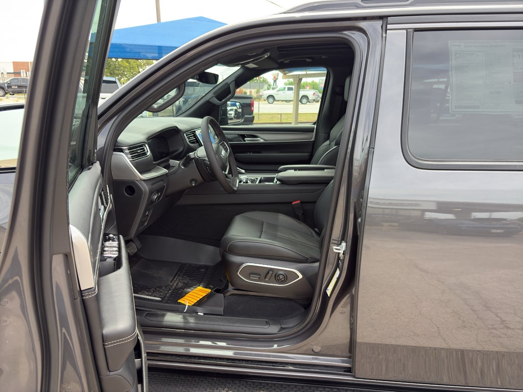 2026 Jeep Grand Wagoneer GRAND WAGONEER UPLAND 4X4