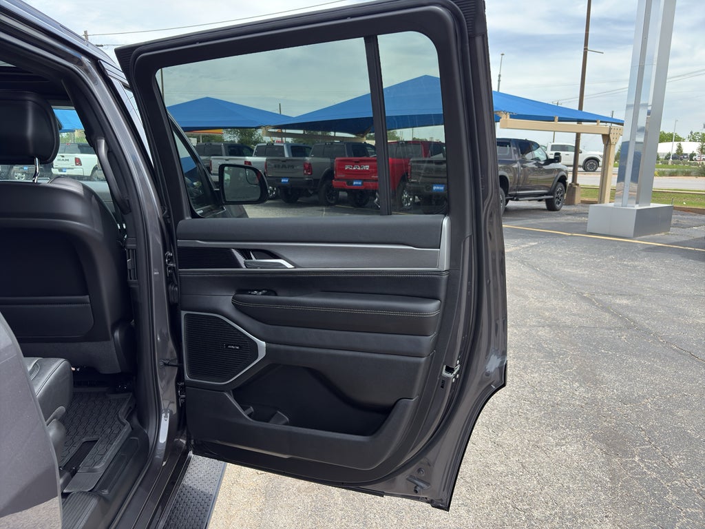 2026 Jeep Grand Wagoneer GRAND WAGONEER UPLAND 4X4