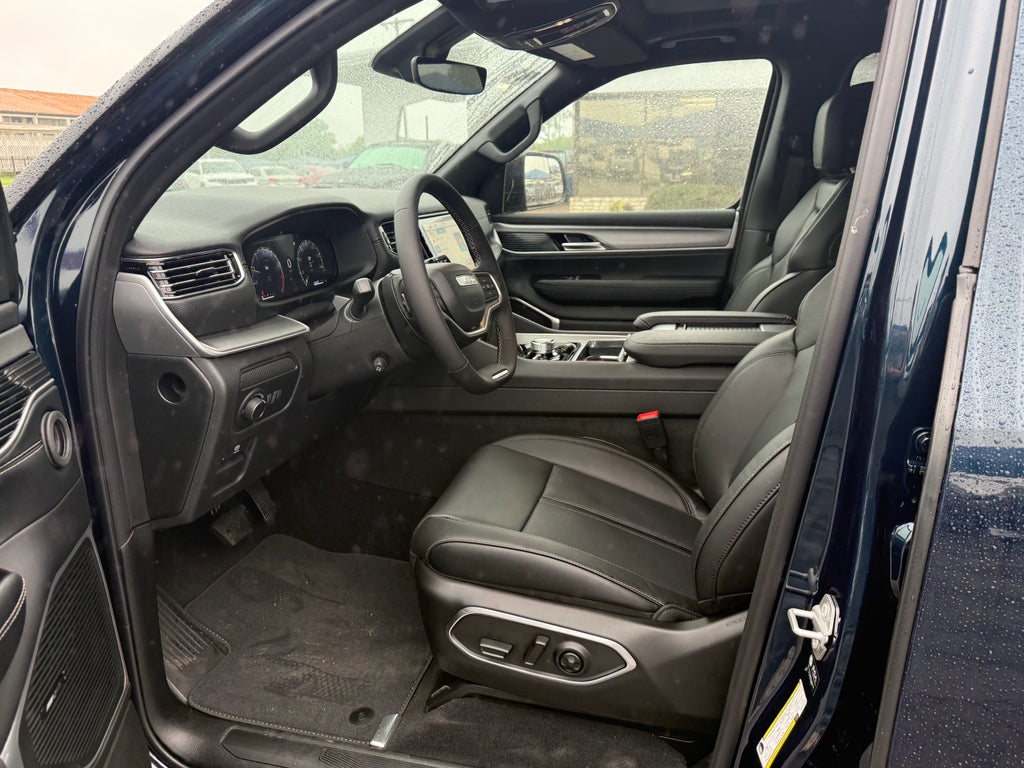 2026 Jeep Grand Wagoneer GRAND WAGONEER UPLAND 4X4