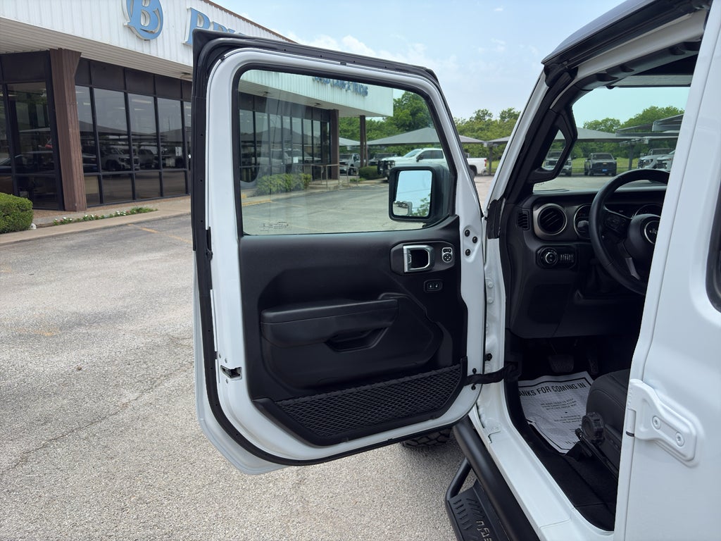 2021 Jeep Gladiator Willys 4x4