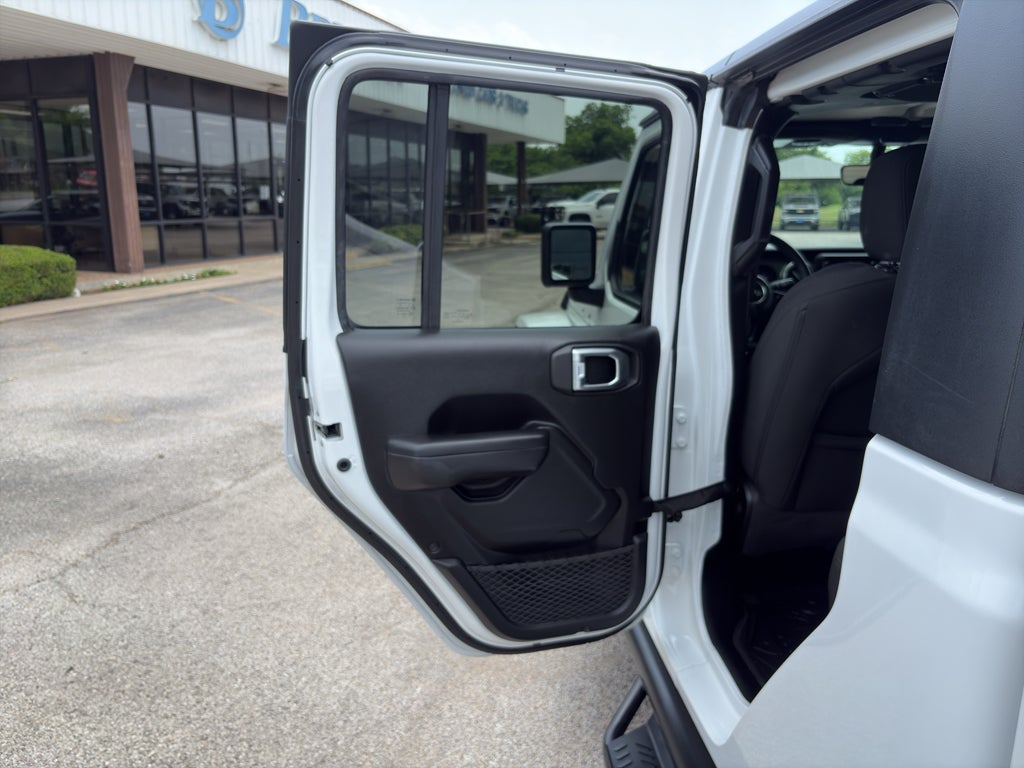 2021 Jeep Gladiator Willys 4x4