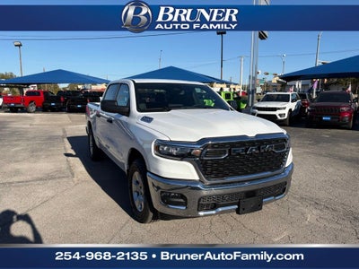 2025 RAM Ram 1500 RAM 1500 LONE STAR CREW CAB 4X2 5'7' BOX