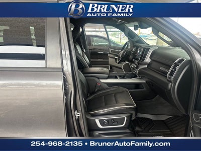 2022 RAM 1500 Laramie Crew Cab 4x2 5'7' Box